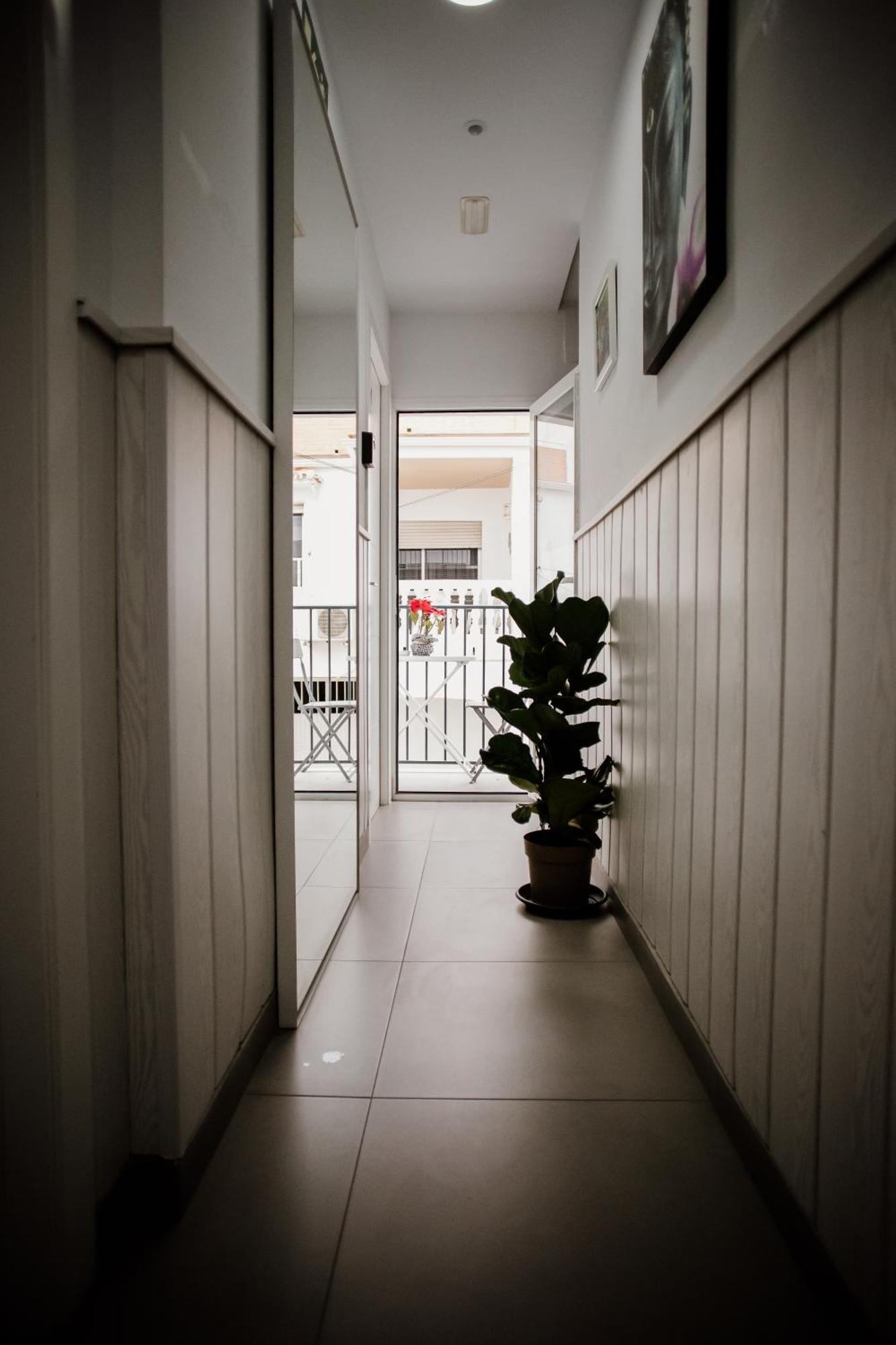 Apartamentos Turisticos Mastil 16 Малага Экстерьер фото