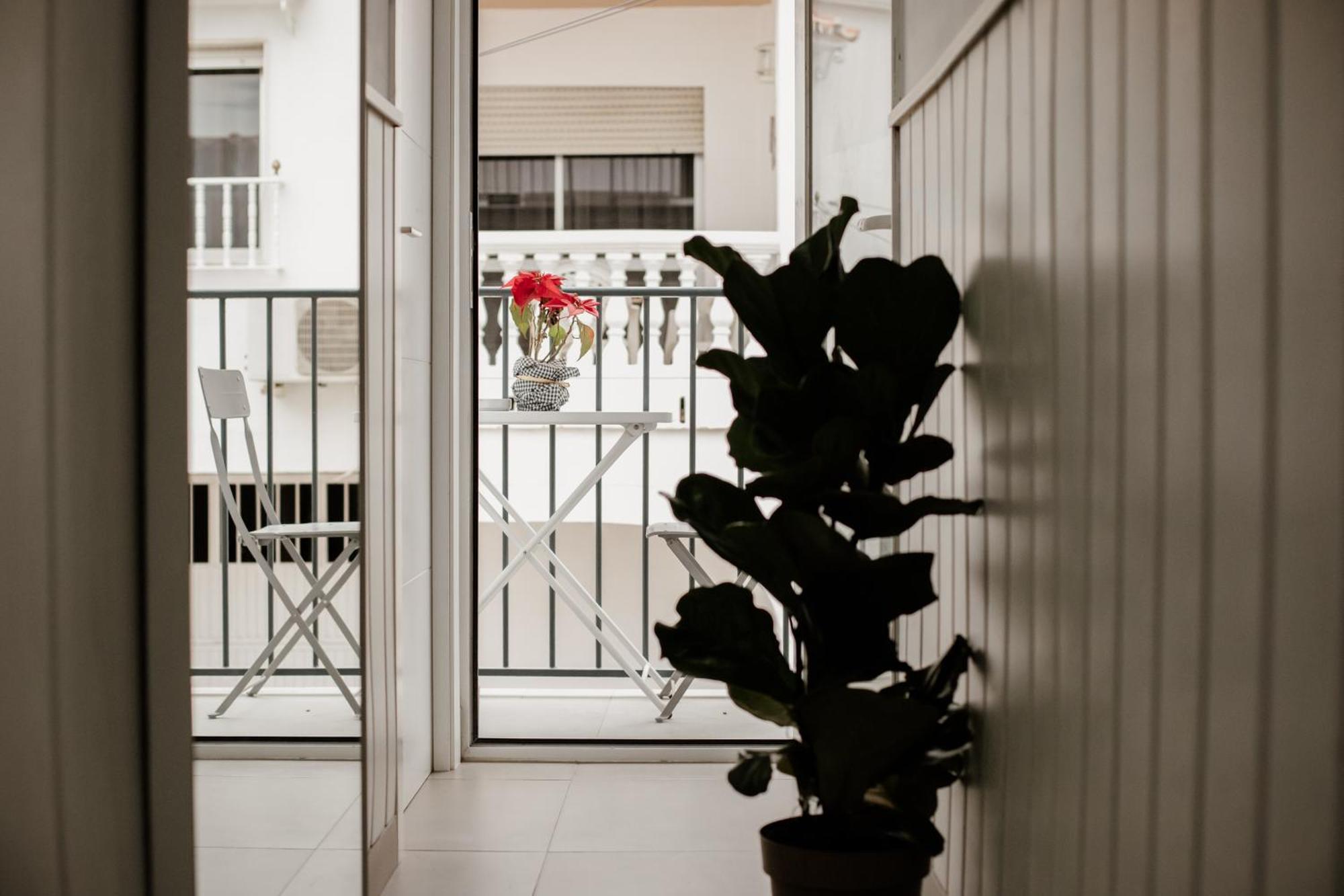 Apartamentos Turisticos Mastil 16 Малага Экстерьер фото