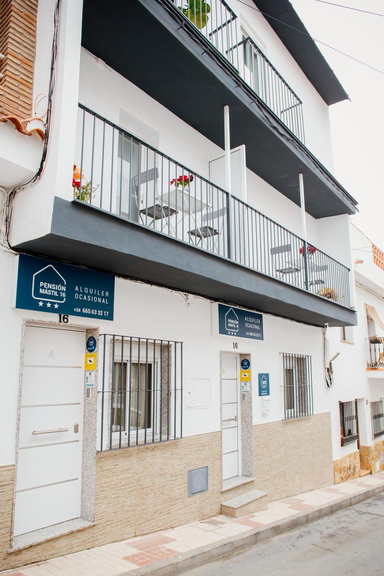 Apartamentos Turisticos Mastil 16 Малага Экстерьер фото