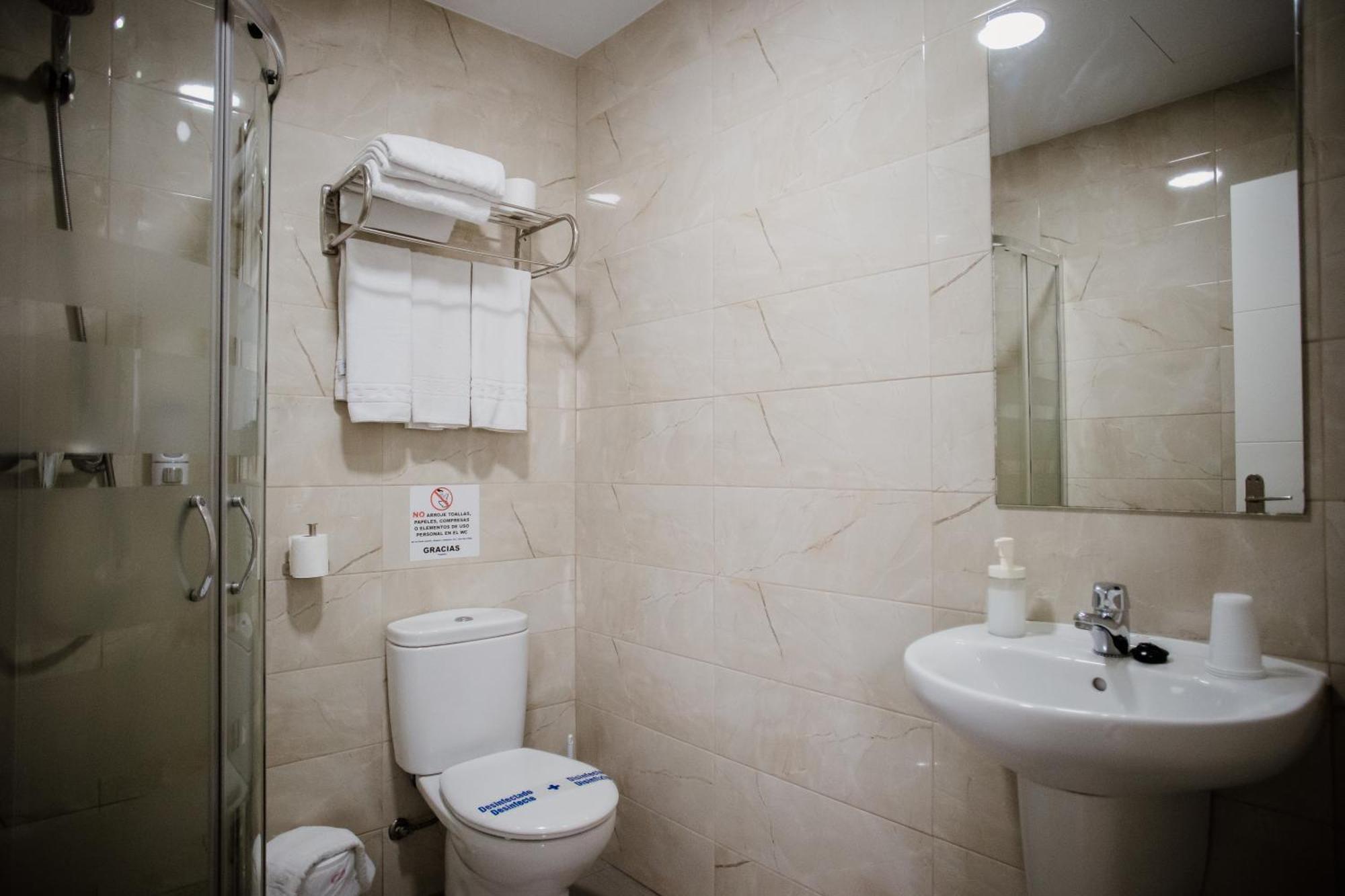 Apartamentos Turisticos Mastil 16 Малага Экстерьер фото