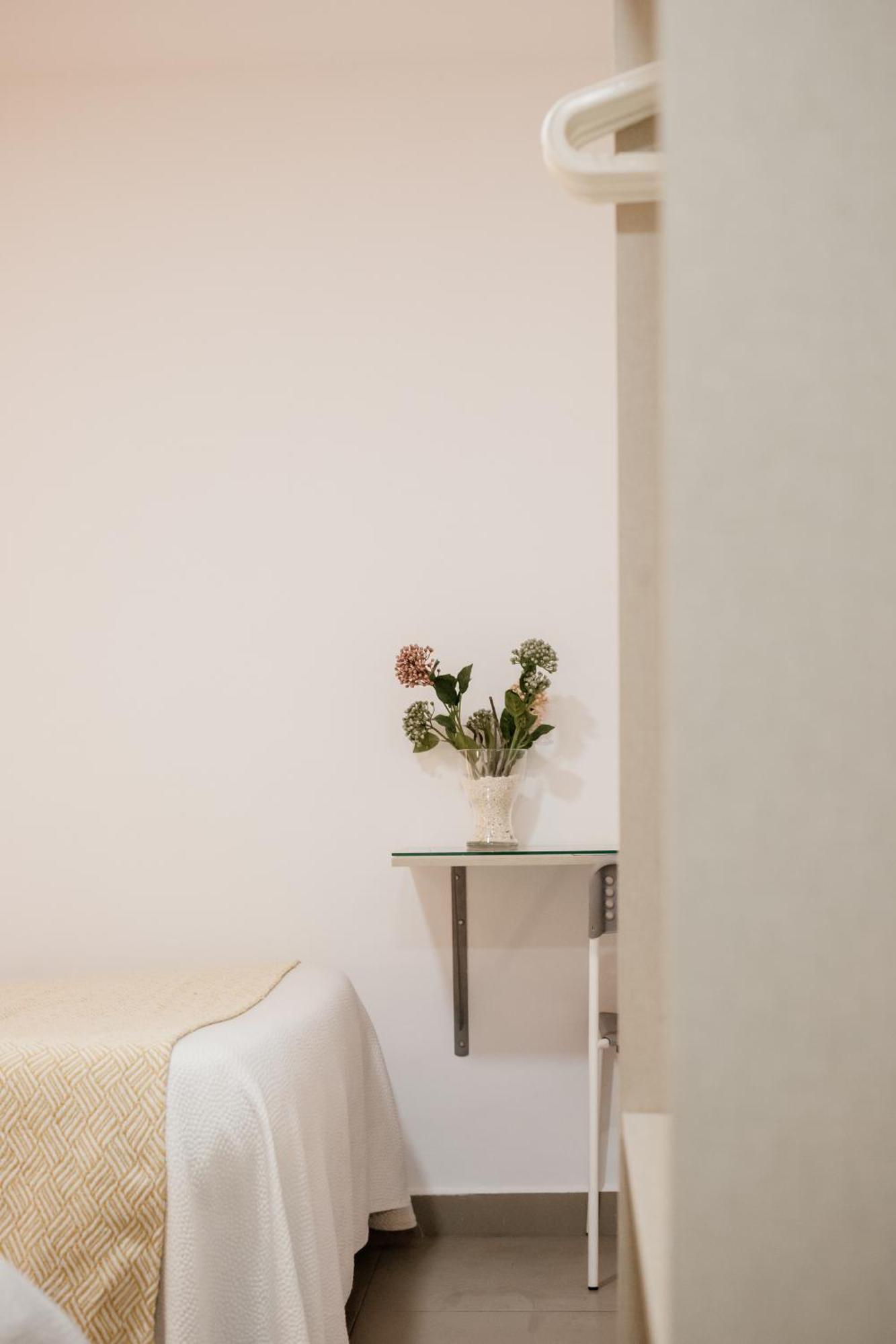 Apartamentos Turisticos Mastil 16 Малага Экстерьер фото